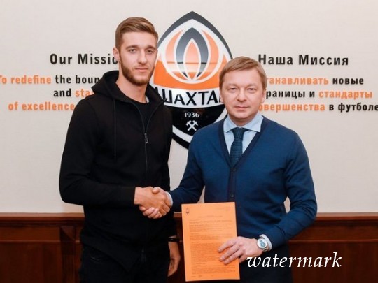 «Шахтер» подмахнул контракт с вымахавшим в Киеве защитником-гигантом