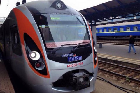 "Укрзализныця" наименовала самые популярные поезда за границу