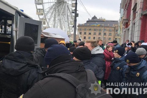 Застопоренные на Контрактовой площади не владели взаимоотношения к акции "Кто заказал Гандзюк", - Крищенко