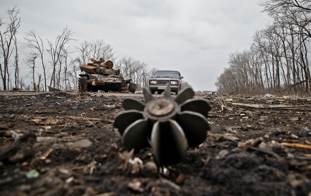 Сутки на Донбассе: три обстрела