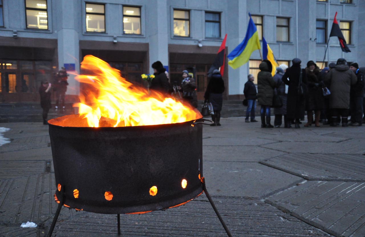 Вісті з Полтави - У Полтаві вшанували п'яті роковини розстрілів на Майдані