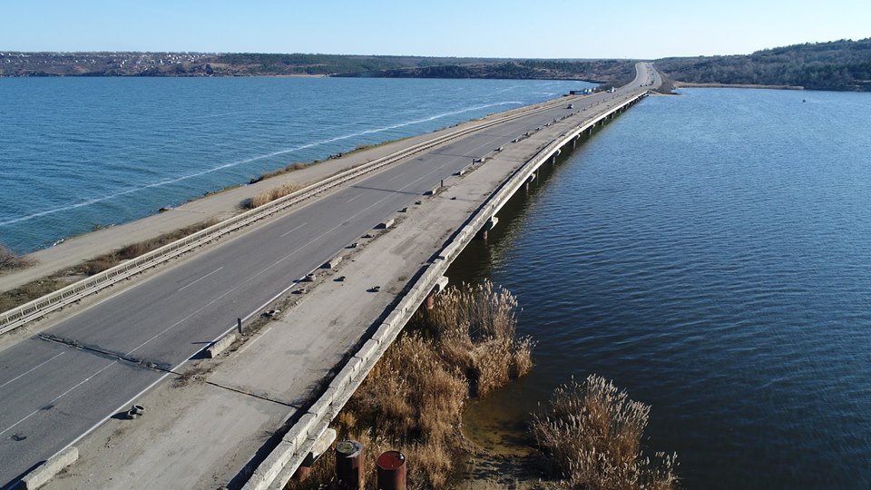​"Укравтодор" подмахнул контракт на ремонт моста сквозь Хаджибейский лиман