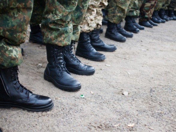 За месяц крымчанам выбросили 7 вердиктов за несогласие служить в армии РФ