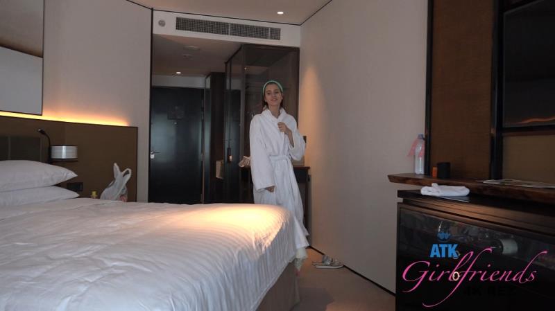 Jill Kassidy - Virtual Vacation Singapore 9/9)! ( 2019/ATKGirlfriends.com/SD)