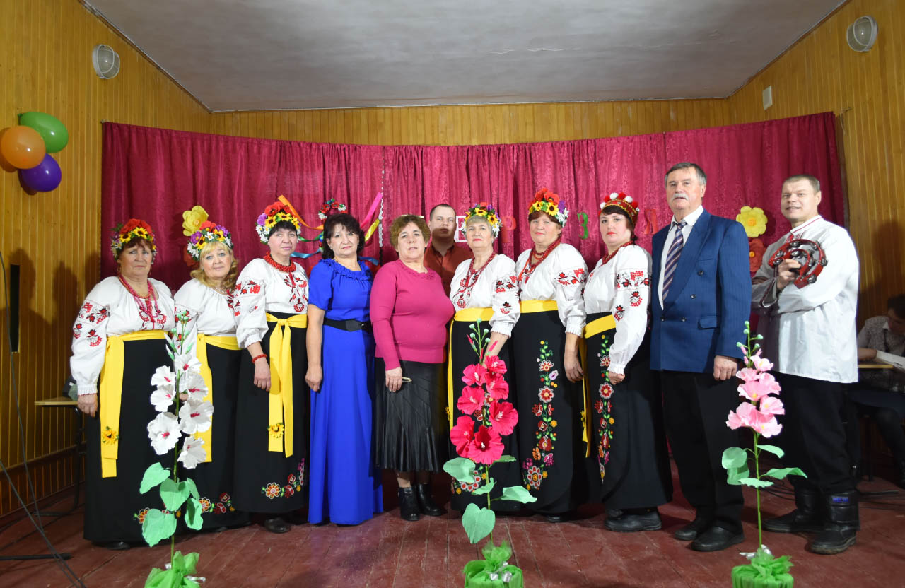 Вісті з Полтави - Співаймо для весни: у Горянській ЗОШ привітали жінок з 8 Березня