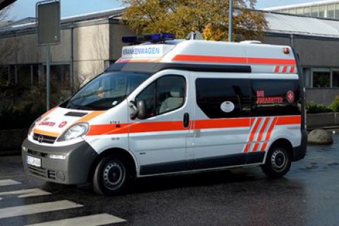​В Германии на 23 тыс. евро оштрафовали водителей, не создавших спасательный коридор для скорой помощи