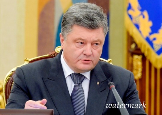Одним з головних чинників держави Порошенко вважає збереження української мови