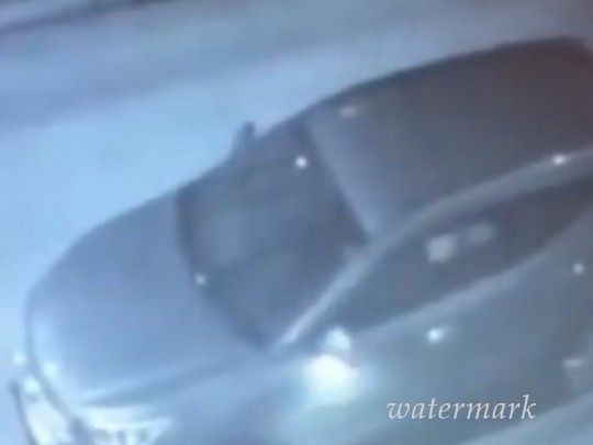 Ходили по подъезду: в сети показали, будто воры угоняют машины напрямик возле вашего дома(видео)