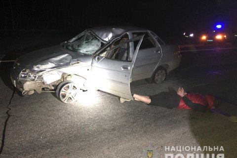 ​В Краснограде водитель свалил насмерть пешехода и сбежал. Его застопорили со стрельбой