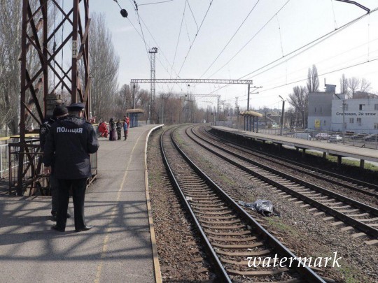 В Днепре московский поезд насмерть свалил мужчину в наушниках(фото, видео)