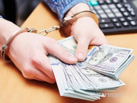 В Одессе на взятке 10 тысяч долларов застопорен прокурор