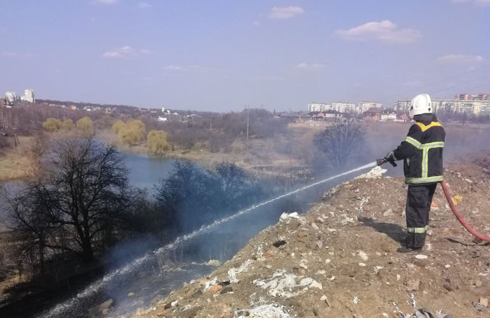 Вісті з Полтави - Полтавщина потерпає від пожеж, пов’язаних із спаленням сухої рослинності