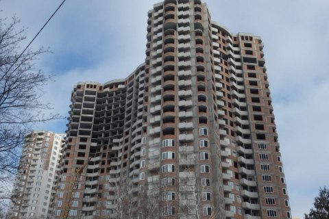 В Харькове во времена кровельных работ 19-летний пролетарий оборвался с 18-го этажа