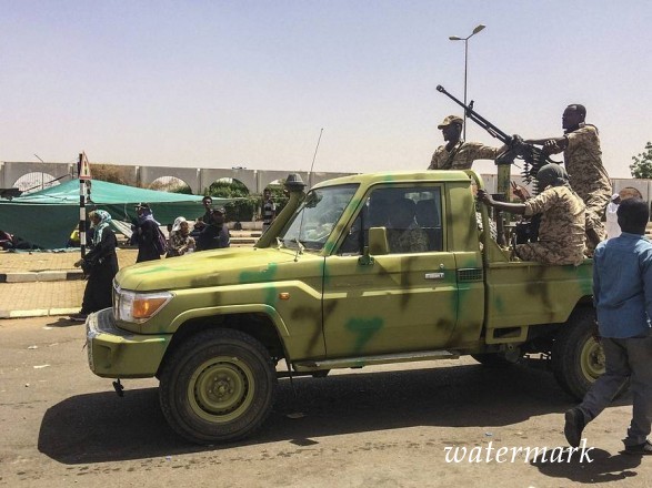 СМИ сообщают о вероятном военном перевороте в Судане
