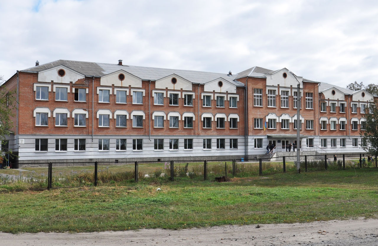 Вісті з Полтави - До кінця літа у Полтаві мають відремонтувати полтавську школу № 22 за 2,3 млн грн