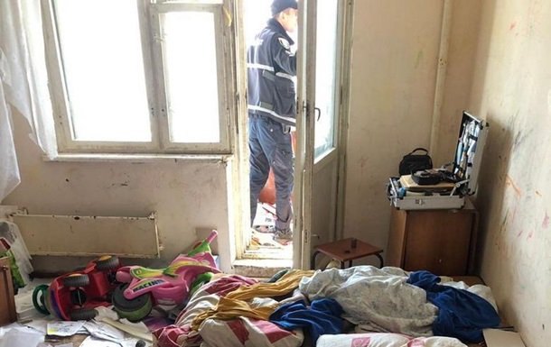 В Киеве двухгодичная девочка выжила при падении с шестого этажа