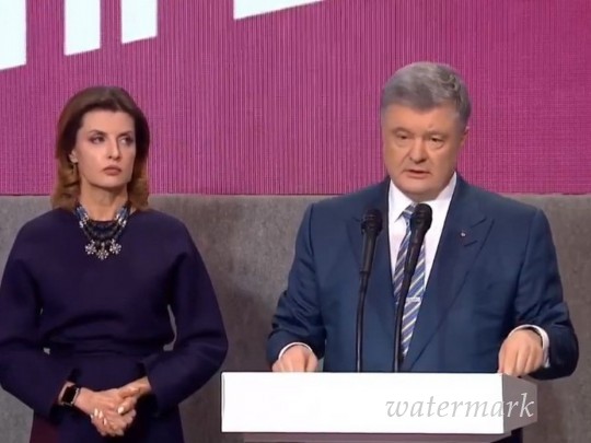 Порошенко признает победу Зеленского на выборах
