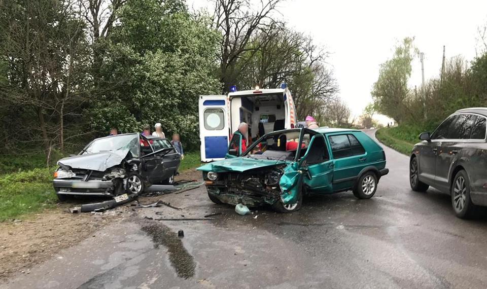 ​В тройном ДТП в Черновицкой области потерпели пять человек