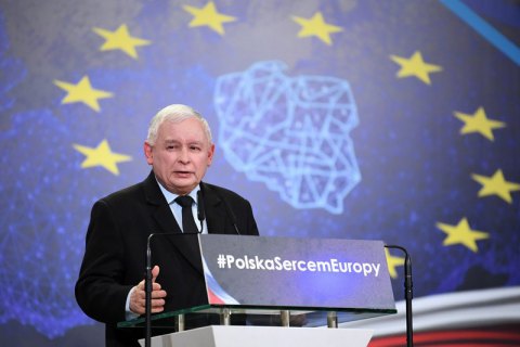 ​В Польше перед выборами в Европарламент лидирует правящая партия