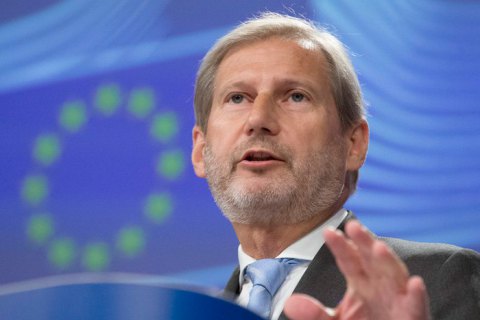 ​Еврокомиссар Хан выступил за скорейший зачисление балканских местностей в ЕС