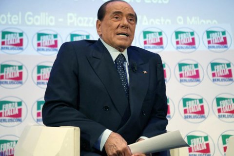 Берлускони перенес экстренную операцию