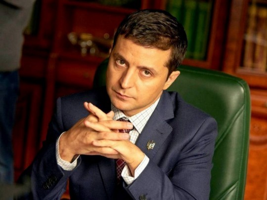 Инаугурация Зеленского: новоизбранного президента раскритиковали за выбор даты