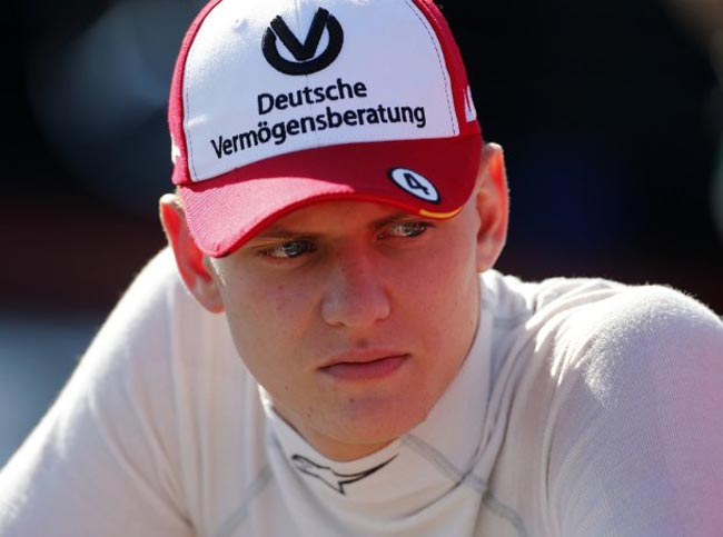 Вильнев предупредил сына Шумахера об опасности Скудерии: Ferrari его сожжет