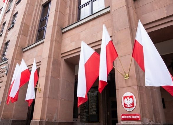 Польша аннулировала визит израильской делегации во главе с министром
