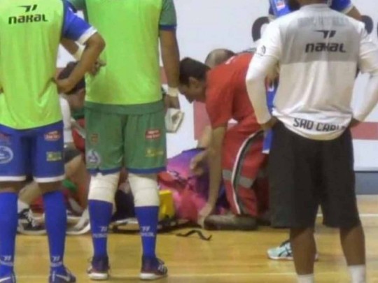 Сиротами стали восемь ребятенков: бразильский арбитр умер во времена матча
