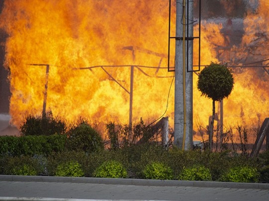Заправку в Житомире облапил масштабный пожар: эагорелась цистерна с топливом(фото, видео)