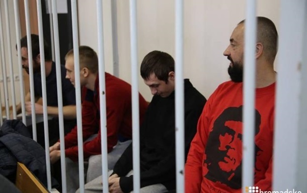 Суд в Москве оставил под арестом восемь украинских моряков