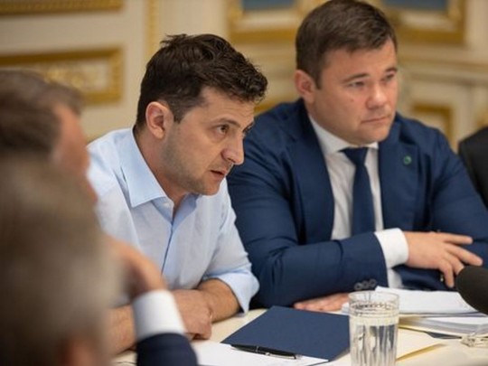 Кадры Зеленского: Минюст требует от Администрации президента разъяснений и грозит судом